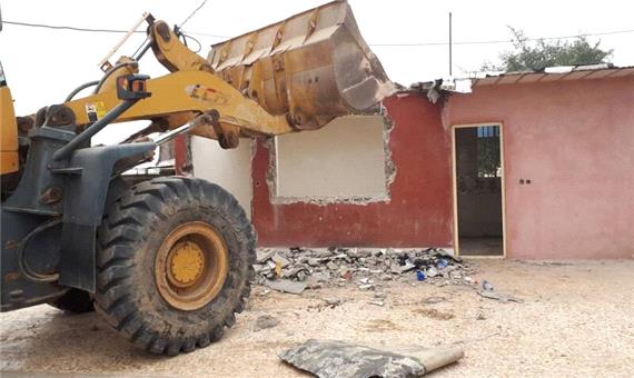 تخریب 30 سازه غیر مجاز در مزارع شوشتر