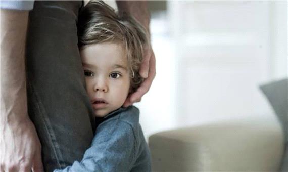مشکلات ناشی از اضطراب جدایی و وابستگی در کودکان
