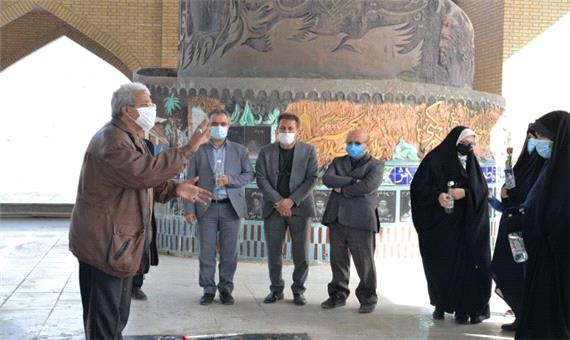 هنرمندان صنایع‌دستی و فعالان گردشگری خرمشهر با شهداء تجدید میثاق کردند
