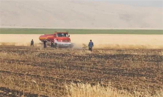 آتش 4 هکتار از مزارع ایذه را خاکستر کرد