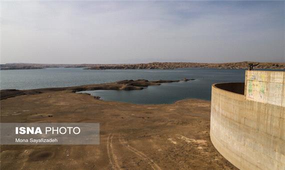 کاهش 70 درصدی حجم مفید سد کرخه / تهدید تامین آب شرب 4 شهر خوزستان