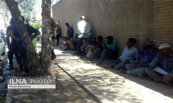 کارگران شهرداری کوت‌عبدالله همچنان در انتظار دریافت معوقات