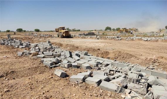 سازه‌های غیرمجاز 180 قطعه زمین در دزفول تخریب شد