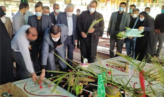 ادای احترام رئیس بنیاد شهید کشور به مقام شامخ شهدا در اهواز