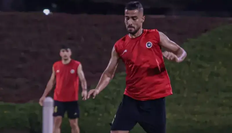 عارف در قطر، به جای معاوضه با پرسپولیس
