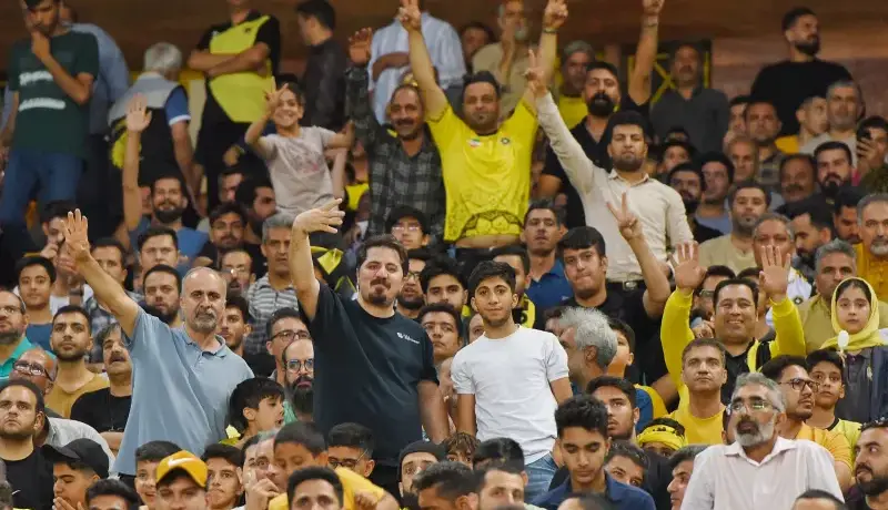 سپاهانی‌ها، طرفدار استقلال در سوپرجام!