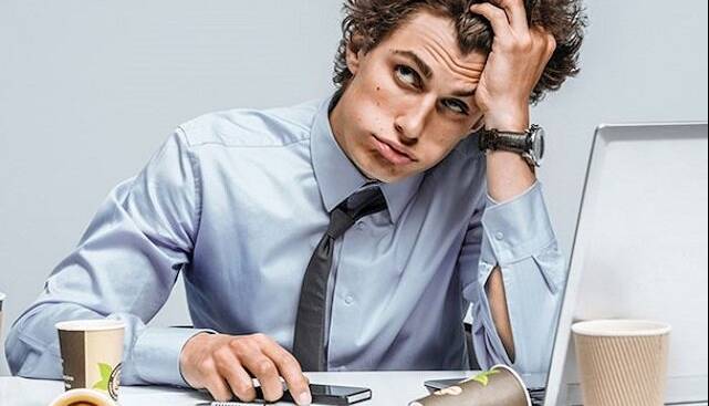کارکنان ناراضی چگونه به سازمان خود آسیب می‌زنند؟