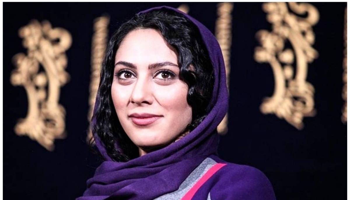 چهره ها/ استایل متفاوت و آبی رنگِ مونا فرجاد در اکران «ناتور دشت»