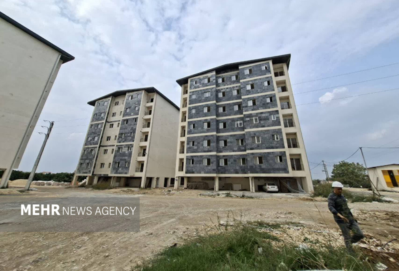 ۸۰۰۰ واحد نهضت ملی مسکن از سوی بنیاد مسکن خوزستان در دست احداث است