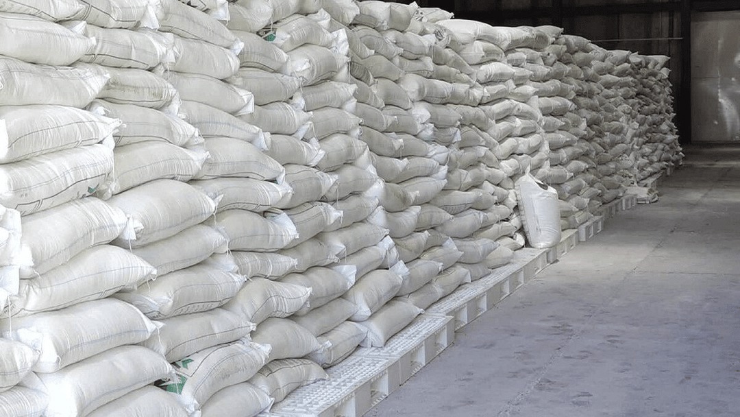 کشف احتکار روغن، برنج و شکر در ایذه