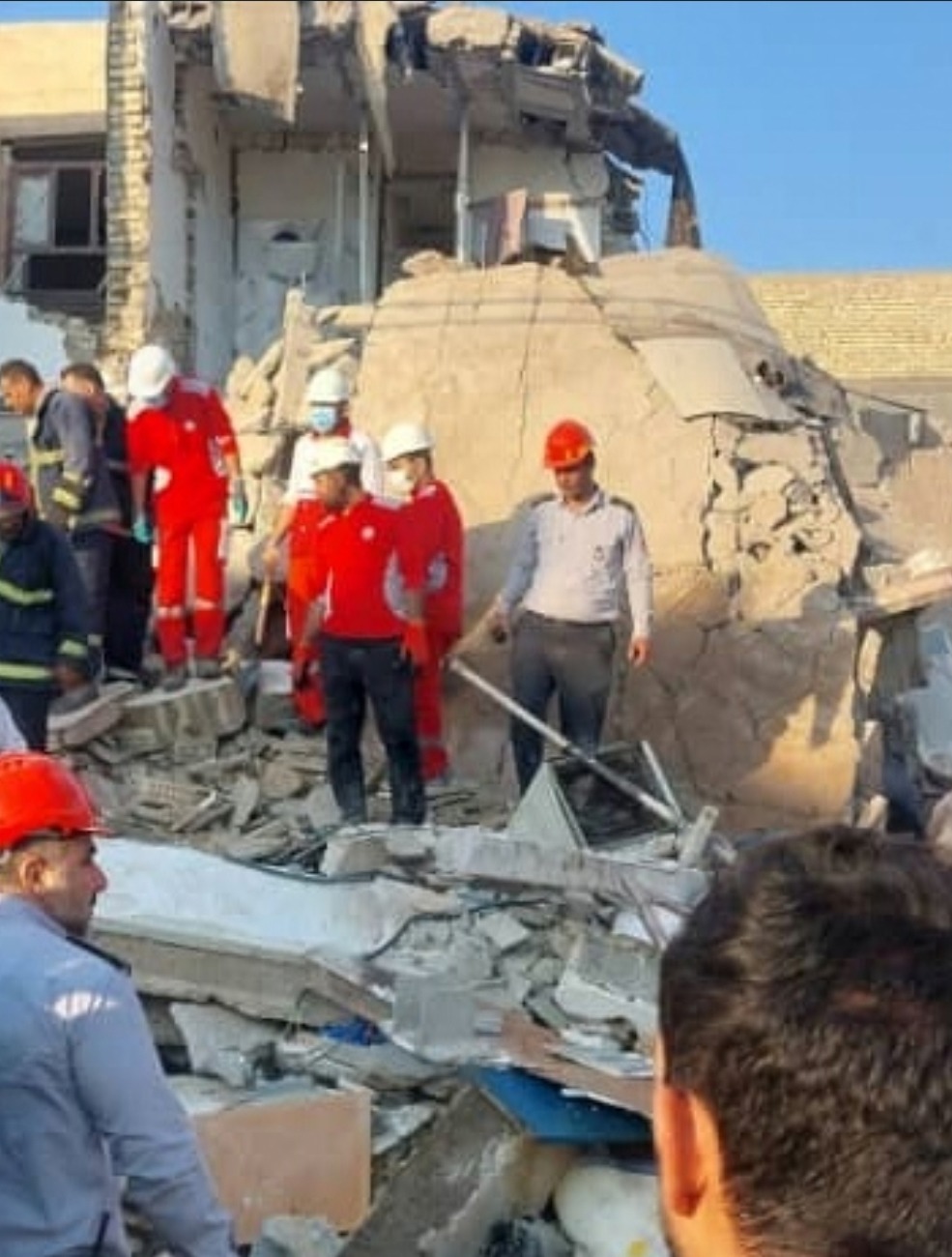 تشکیل کارگروه تخصصی برای برآورد خسارت انفجار منزل در اهواز