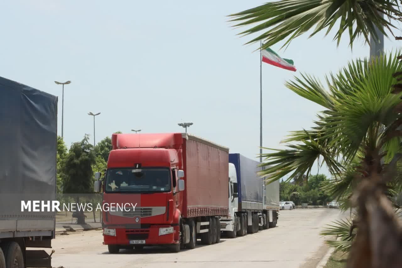 نخستین ترانزیت کالای بین‌المللی از مرز چذابه با موفقیت انجام شد