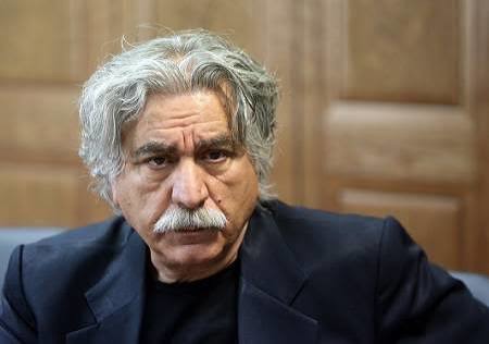 کردی خواندن سیروس میمنت در یک برنامه تلویزیونی