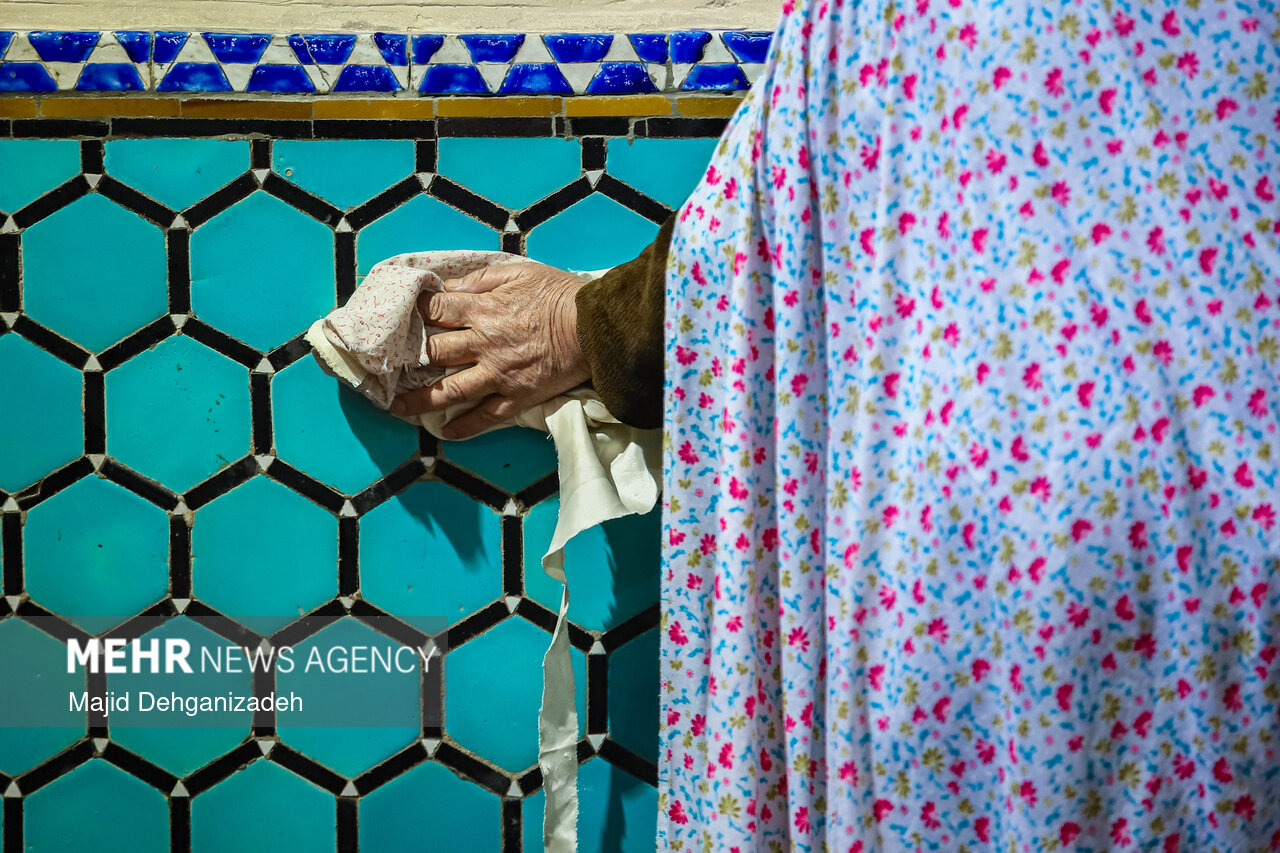 غبارروبی و آماده‌سازی ۱۵۰۰ مسجد خوزستان برای ماه رمضان