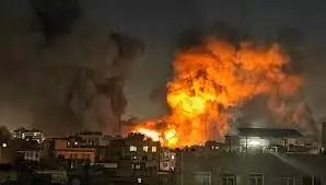صدای مجدد انفجار در کرچ و قزوین/ یک مقام آمریکایی: به تأسیسات حیاتی ایران حمله نکردیم/ صدای انفجار در میناب و سیریک و کیش/ صدای پدافند در تهران/ انفجار در فرودگاه بندرعباس/ آکسیوس: حمله آمریکا آغاز شد