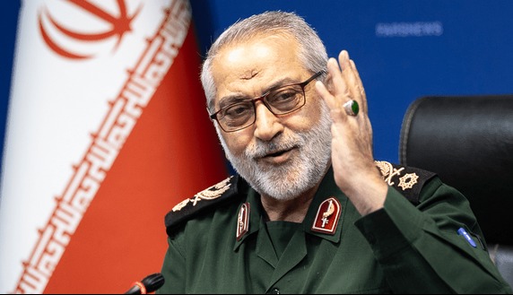 سخنگوی ارشد نیروهای مسلح: ترامپ به‌دنبال فرار آبرومندانه از جنگ است