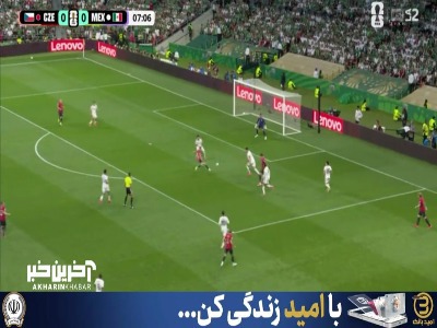 ضربه بازیکن چک میلیمتری از کنار دروازه به بیرون رفت