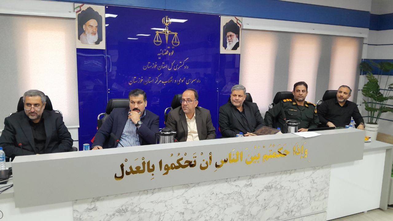 عزم جدی دستگاه قضا برای رفع موانع راه‌اندازی شرکت البرز نئوپان جنوب در خوزستان
