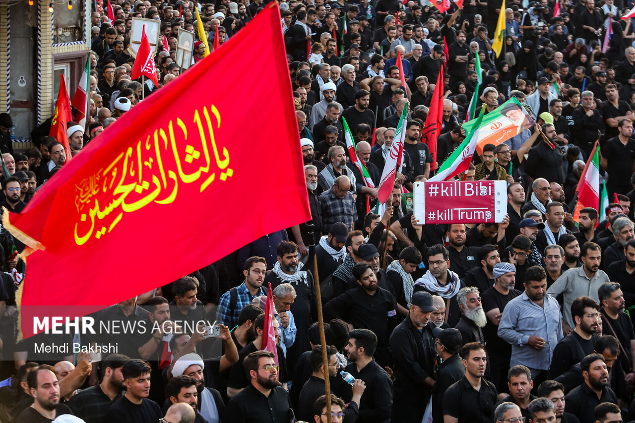 هر سخنی که موجب تفرقه شود در مسیر انقلاب نیست