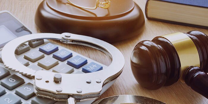 مقابله با جرائم بانکی و فرار مالیاتی نیازمند اقدام عملی است
