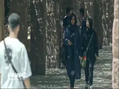 اصلا با خودت فکر کردی دخترت حرفای مادر دختریشو به کی بزنه؟