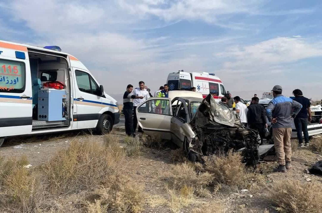 مرگ ۲ نفر به علت تصادف زنجیره ای در محور آبادان - اهواز