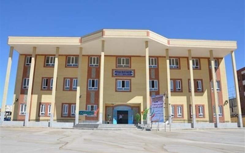 مدرسه کانون اصلی تحول و معلم موتور محرک نظام تعلیم و تربیت است