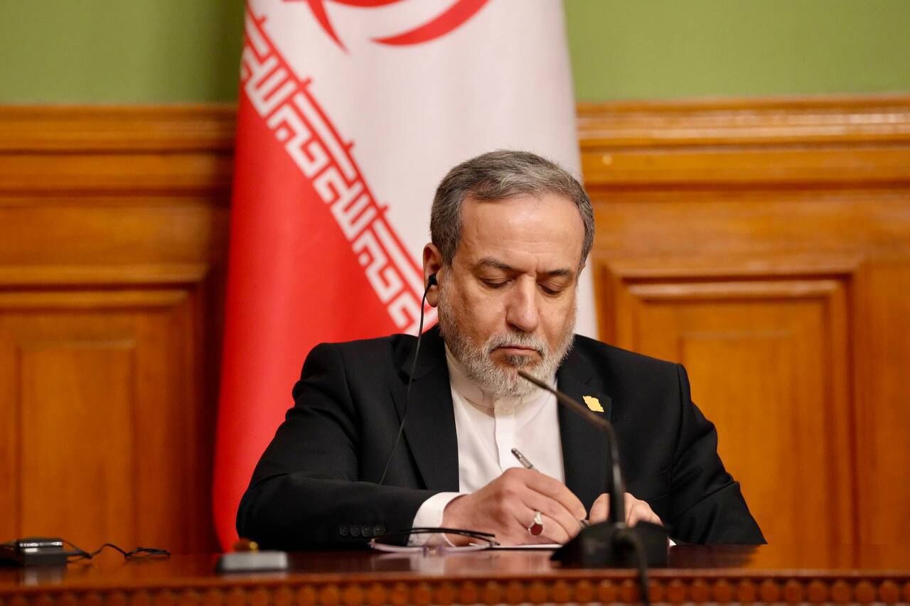 عراقچی به گوترش نامه نوشت؛ درخواست‌های ایران از رئیس شورای امنیت و اعضای سازمان ملل درپی عملیات تروریسم اقتصادی آمریکا | آخرین خبر
