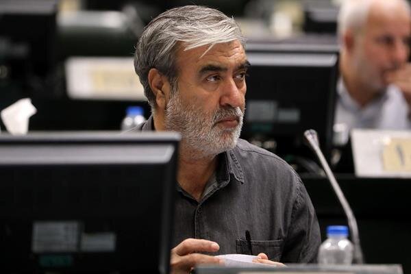 رئیس کمیسیون امنیت ملی: آمریکایی‌ها بدانند جز تعظیم در برابر اراده ملت ایران راهی ندارند | آخرین خبر