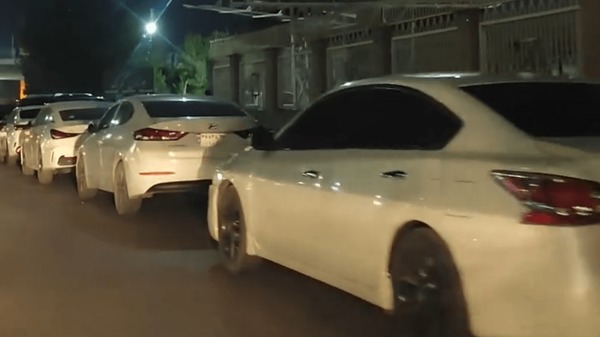 تشریح علت صف طولانی خودرو‌های اروندی مقابل گمرک در اهواز