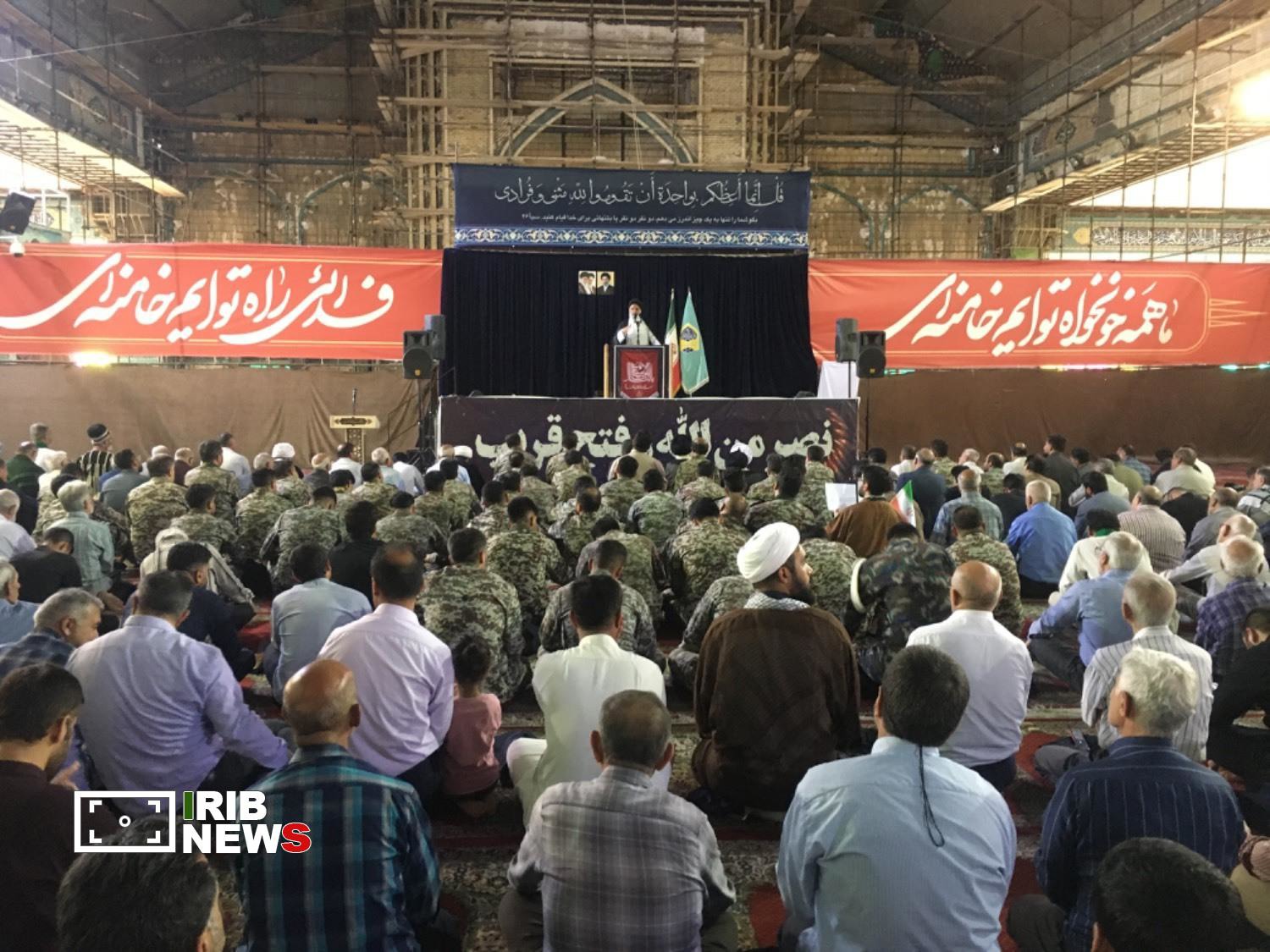 ضرورت حفظ وحدت و انسجام داخلی و پیروی از مقام معظم رهبری