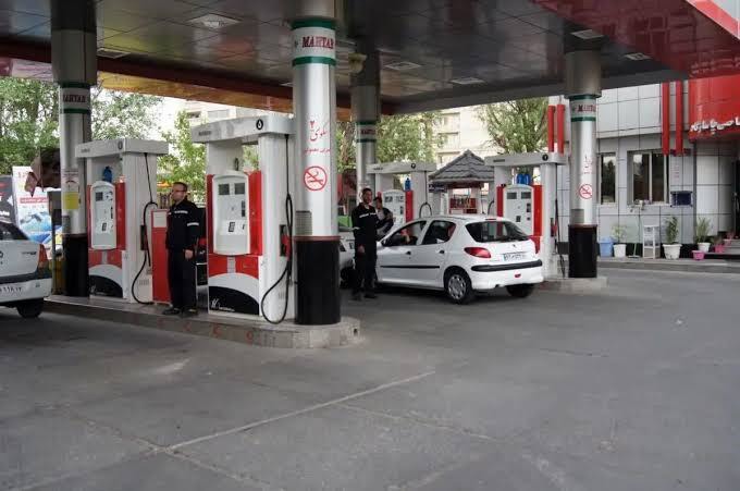 وضعیت سوخت‌گیری در جایگاه‌های سوخت اهواز عادی است