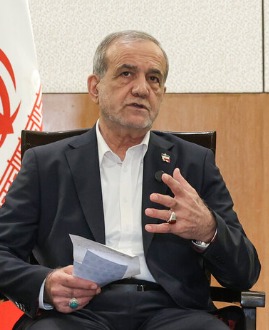 پزشکیان: صلحی که دشمن به آن دعوت می‌کند، نباید دفع کرد اما از مکر و دشمن نباید غافل شد