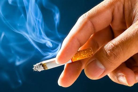 سیگار، دوست اجتماعی یا عامل تنهایی؟