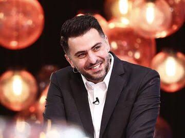 انتقاد علی ضیا از خداداد عزیزی : آقای عزیزی افتخار می کند که فحش می دهد