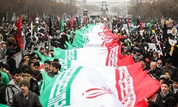 ایران در مسیر دفاع از خود الگویی برای آزادگان جهان ارائه کرد