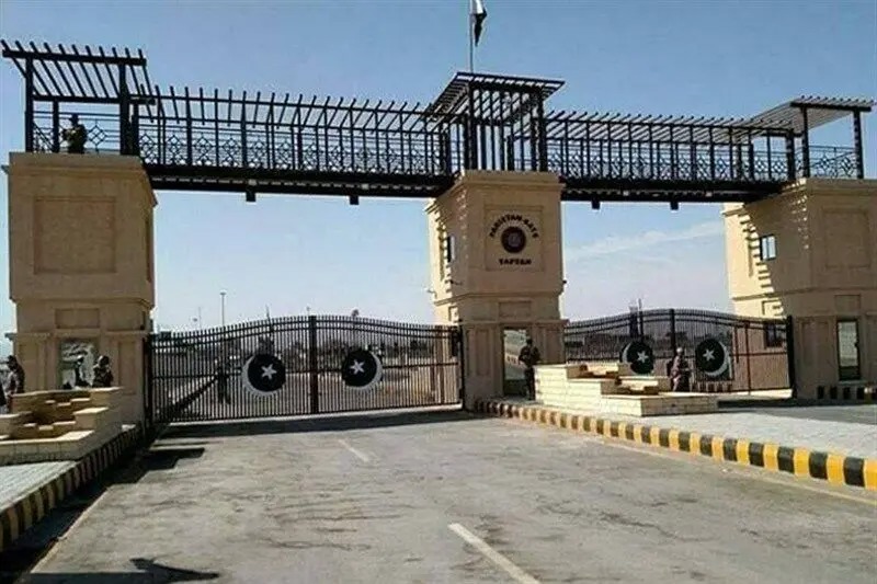 مرز ریمدان بازگشایی شد/ تجارت ایران و پاکستان دوباره به جریان افتاد