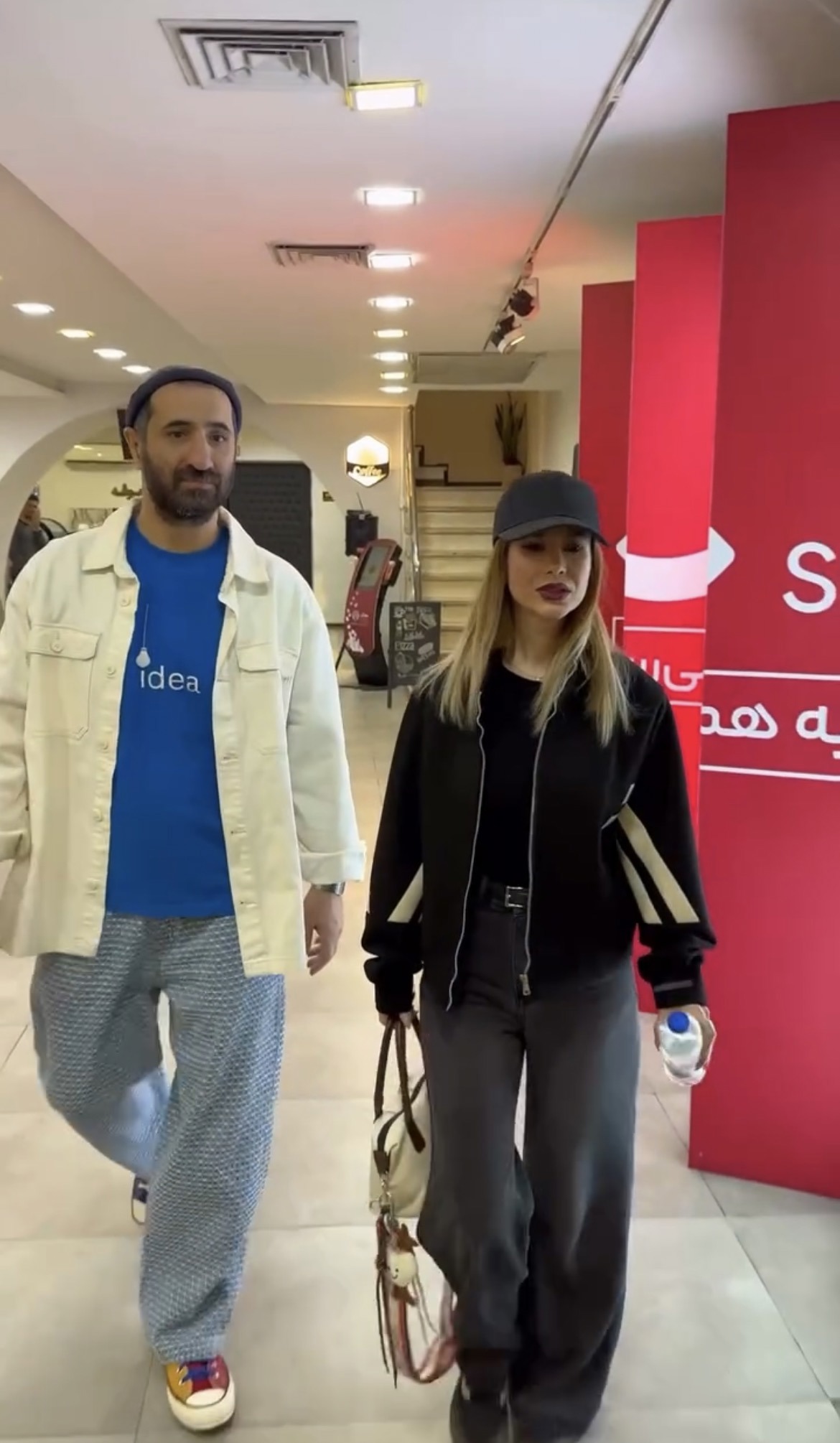 حضور خبرساز ایمان صفا با یک همراه ویژه، در نمایش «قبض روح»