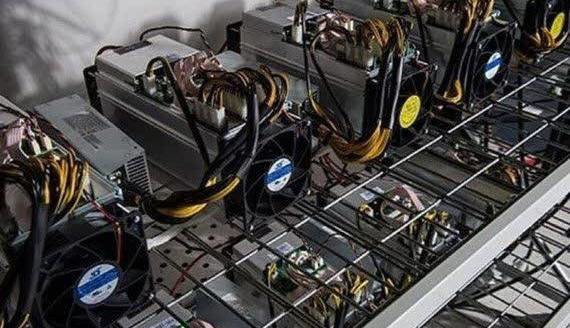 ۷ دستگاه ماینر غیرمجاز در آبادان خاموش شد