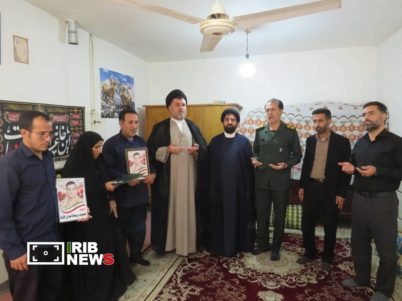 دیدار مسئولان قرارگاه منطقه‌ای کربلا با خانواده‌های شهدای جنگ رمضان در خوزستان